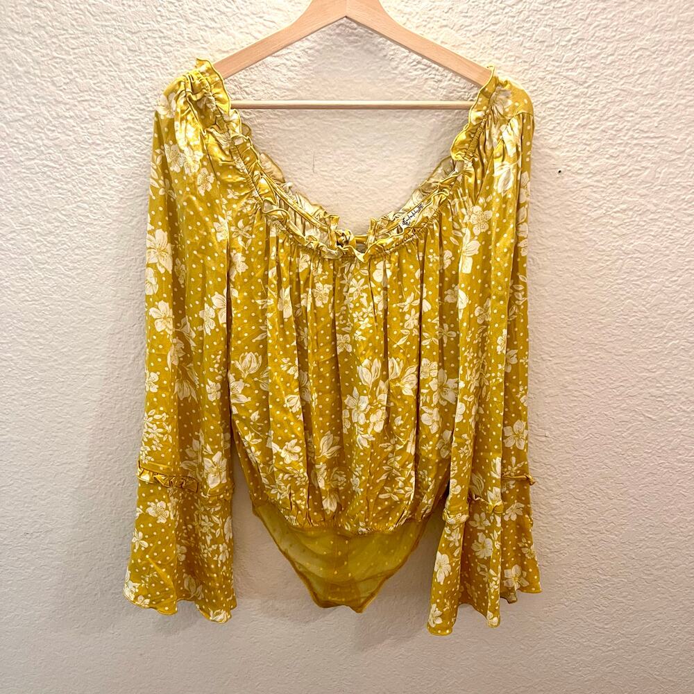 Free People One On One Date Bodysuit Marigold Yellow Floral Bell Sleeve XS Boho - Picture 5 of 14
